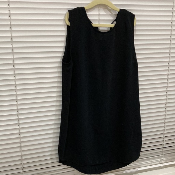 Black blouse - Picture 2 of 3